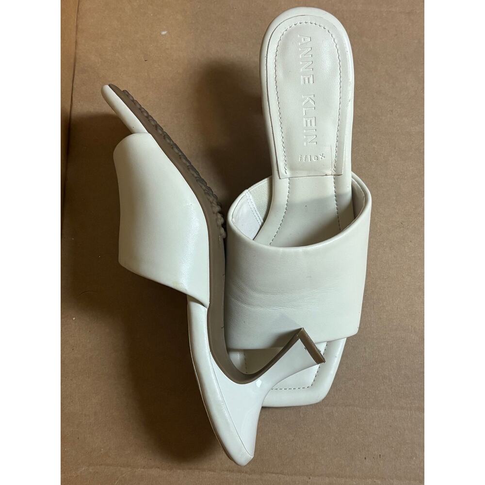 Anne Klein Flex Heels 8 1/2